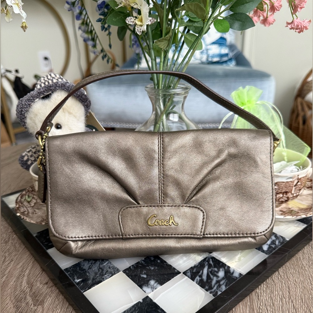 Vintage Coach Ashley Leather Large Flap Wristlet